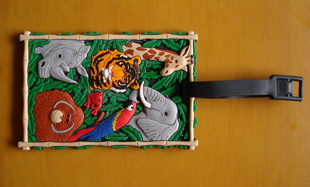 万州博尼箱包CMS网站开发案例